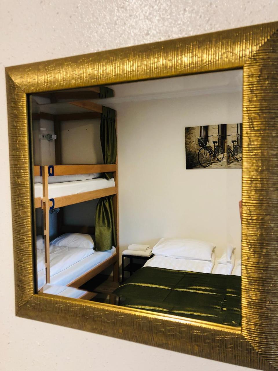 Gogol Mini Hotel Brest Buitenkant foto