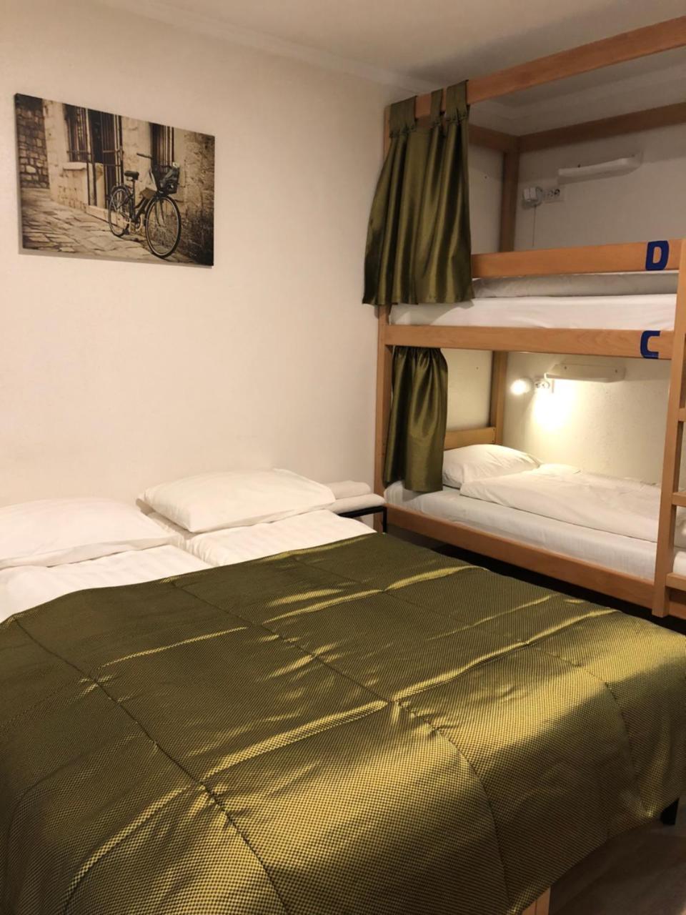 Gogol Mini Hotel Brest Buitenkant foto